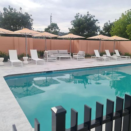 Burringa Garden Motel Wagga Wagga Zewnętrze zdjęcie