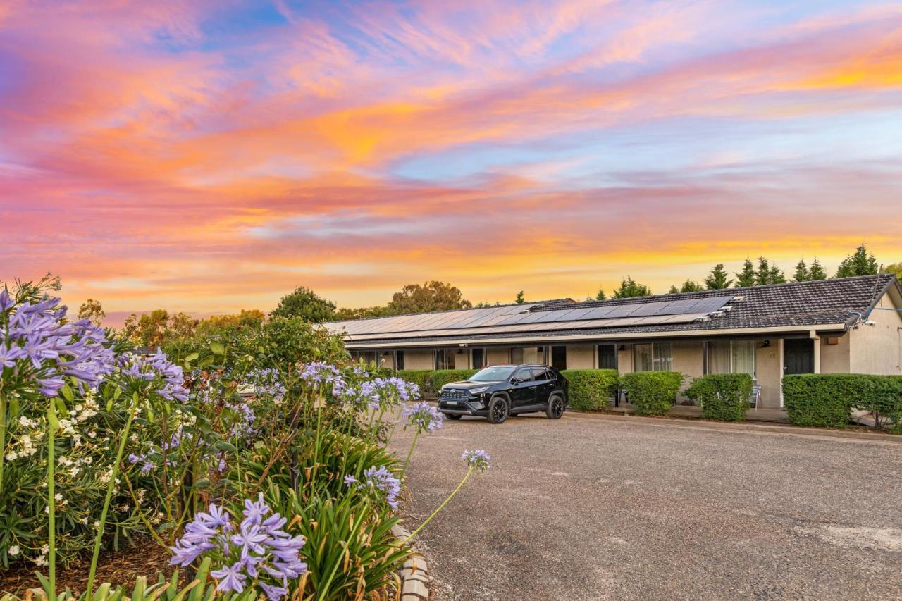 Burringa Garden Motel Wagga Wagga Zewnętrze zdjęcie